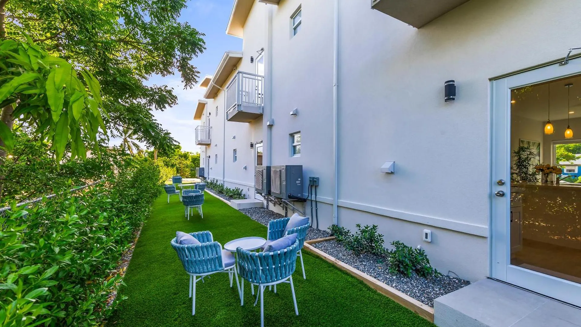 아파트 Affordable Luxury Apartments, 3 Min To Beach West Bay 케이맨 제도